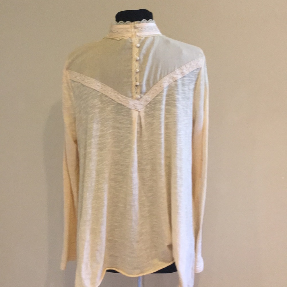 Free people long sleeve lace embellished top L - Picture 3 of 3